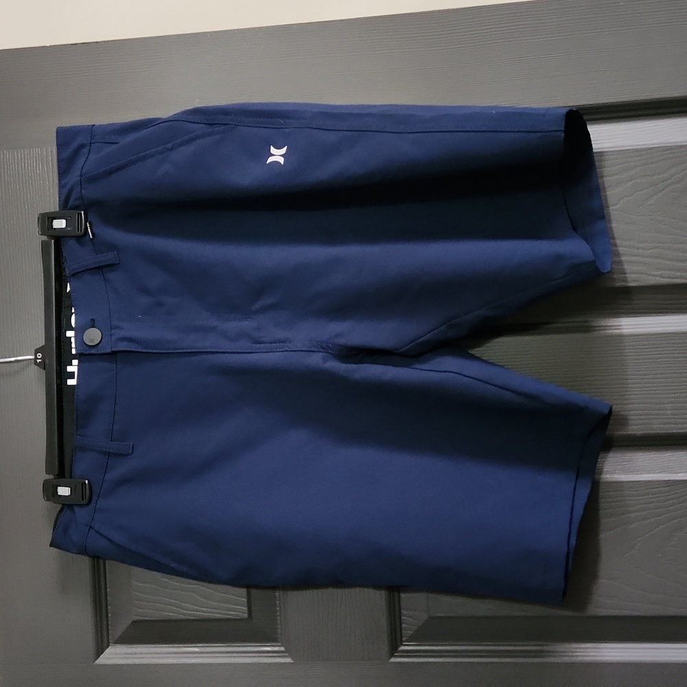 Hurley short